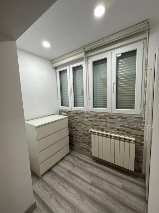 Cozy 1-Bedroom Apartment Madrid Extérieur photo